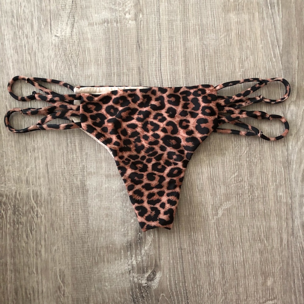 Acacia Swimwear, Maui Bottom in Animal, Size XS